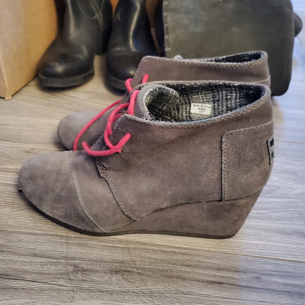 Toms Suede Wedge Booties
